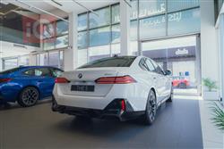 بی ئێم دەبڵیو سیریەس 5